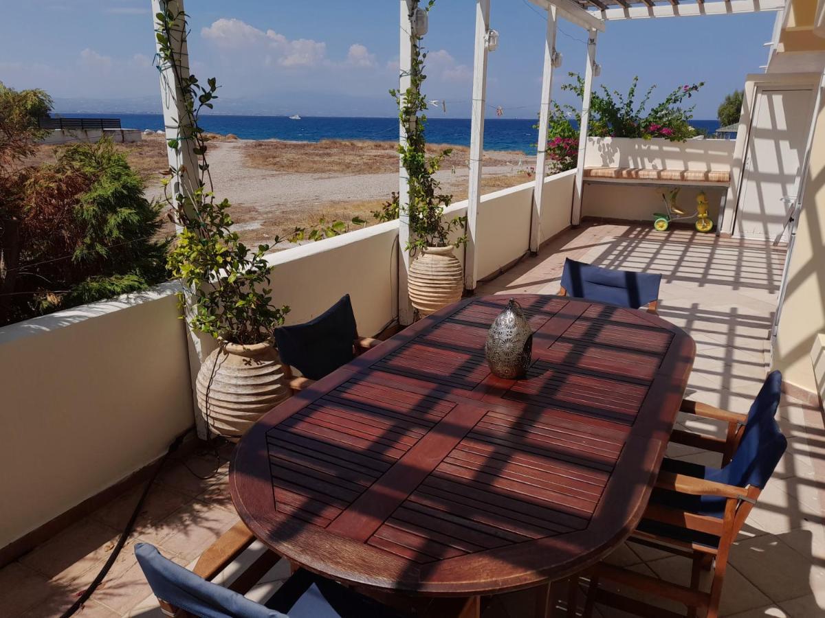 Villa Seabreeze Loutraki  Ngoại thất bức ảnh